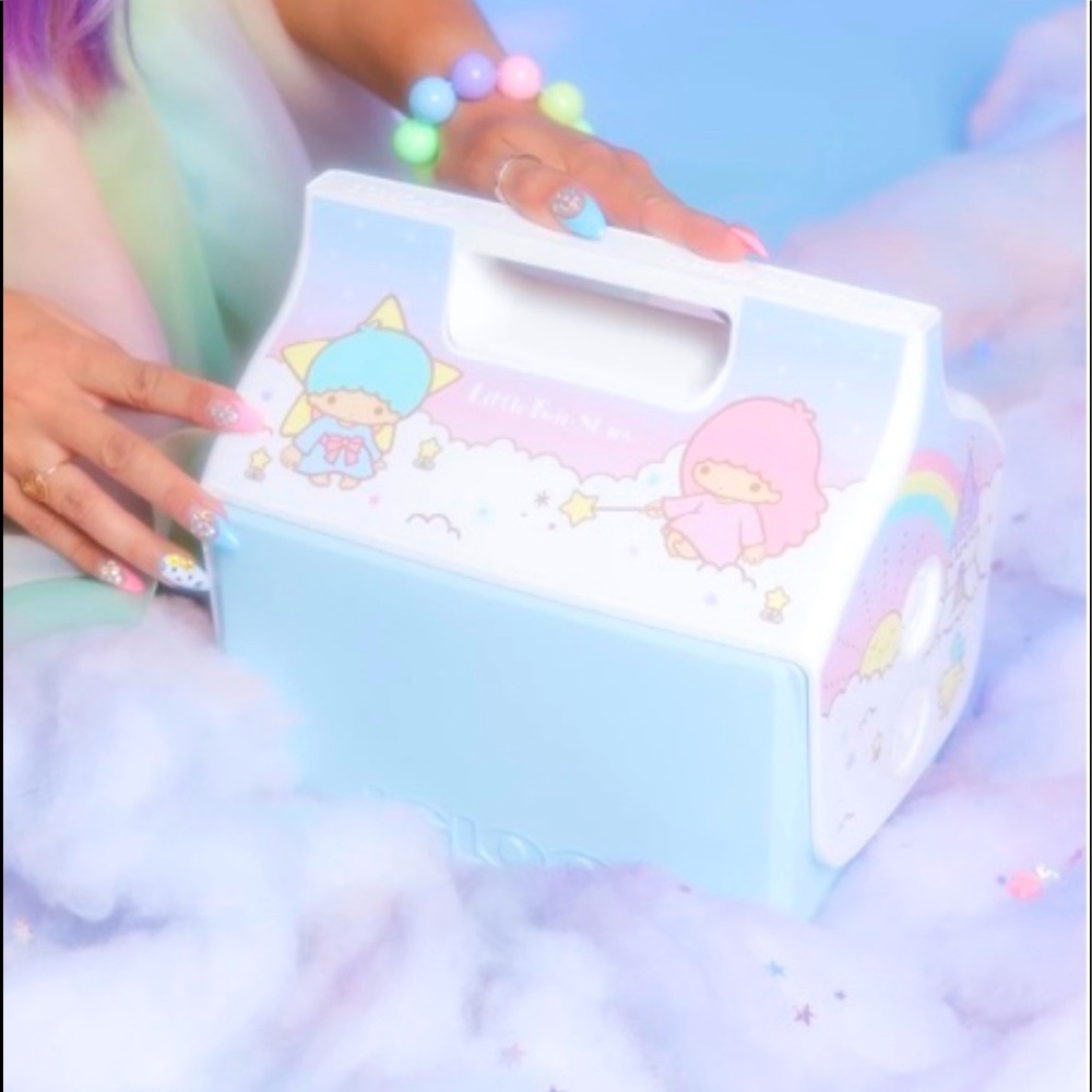 TWIN STARS SANRIO x IGLOO DRINK COOLER (LIMITED EDITION)